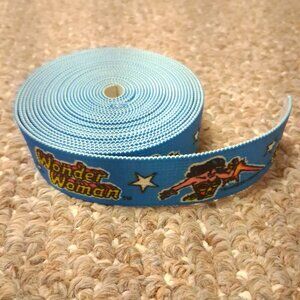 1979 DC Comics Wonder Woman Elastic Sewing Band 13 ft (4.3 yards) x 1" width